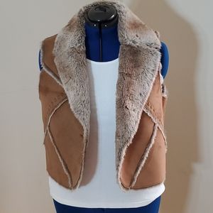 Faux Fur and Suede Stitched Layering Vest L